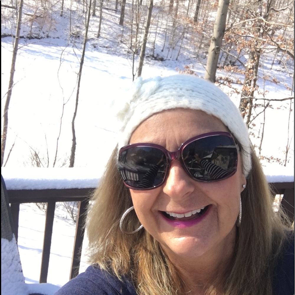 Meet your Posher, Michele